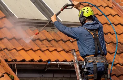 Démoussage et hydrofuge de toiture à Prunet